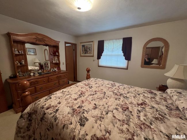 633 Mission Dr, House other with 3 bedrooms, 2 bathrooms and null parking in Kewanee IL | Image 25
