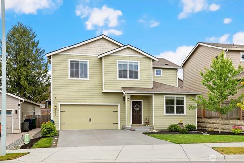 28515 76th Dr Nw, Stanwood, WA, 98292-7402 | Card Image