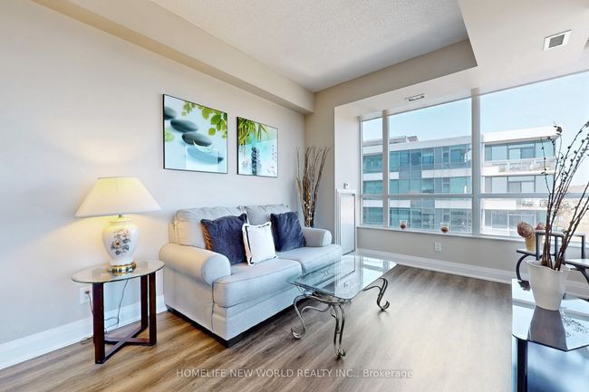 506 - 1 Hurontario St, Condo with 2 bedrooms, 2 bathrooms and null parking in Mississauga ON | Image 8