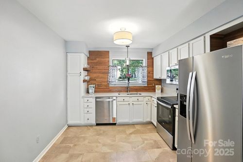 apt-a-3020 Heathstead Pl, Charlotte, NC, 28210-7147 | Card Image