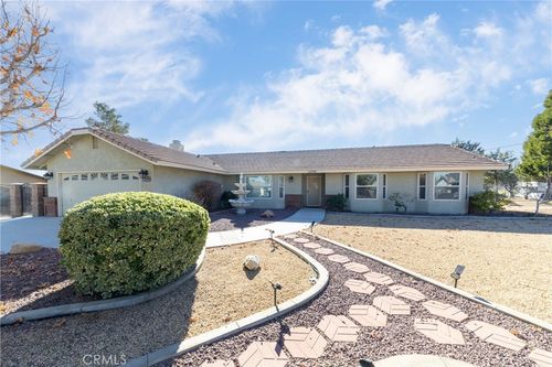 14989 Cedar St, Hesperia, CA, 92345-3800 | Card Image