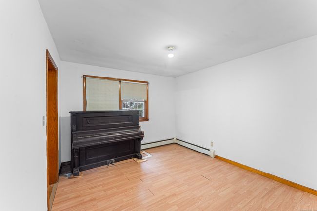 120 Pulaski Hwy, House other with 3 bedrooms, 2 bathrooms and 1 parking in Ansonia CT | Image 12