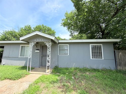 2325 Felder Ln, Fort Worth, TX, 76112-8013 | Card Image