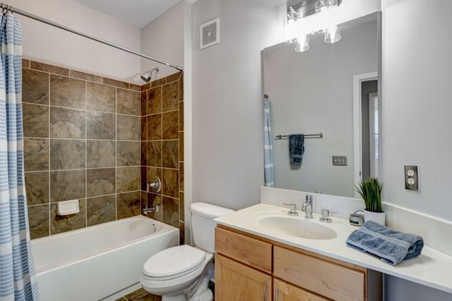 Secondary Bath | Image 10