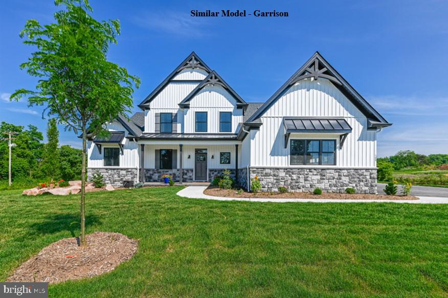 Oxford Dr, York, PA 17406