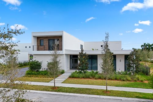 16788 Natures Way, Weston, FL, 33326-1072 | Card Image