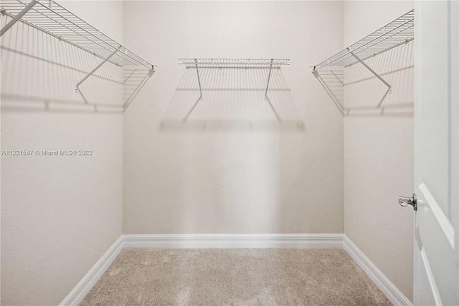 E - 4488 E Appleton Cir E, Townhouse with 3 bedrooms, 3 bathrooms and null parking in Oakland Park FL | Image 13