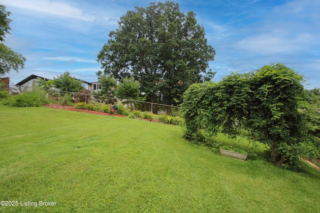 1536 Knight Rd, House other with 3 bedrooms, 3 bathrooms and null parking in Louisville KY | Image 38