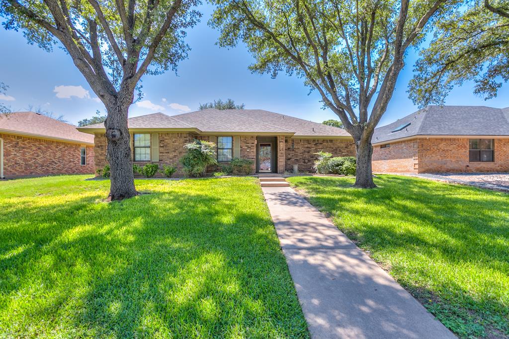 Cedar Ridge Ln, San Angelo, TX 76904