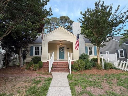 123 Ellington St, Fayetteville, NC, 28305-5009 | Card Image