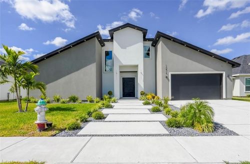 13819 N 34th Ln, McAllen, TX, 78504-6716 | Card Image
