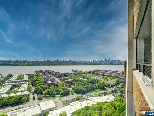 250 Gorge, Cliffside Park, NJ, 07010 | Card Image