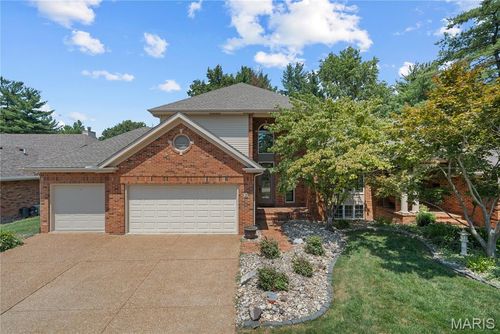 2 Pine Hollow Ct, Edwardsville, IL, 62025-3854 | Card Image