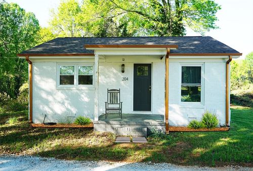 204 S Broad St, Westminster, SC, 29693-1905 | Card Image