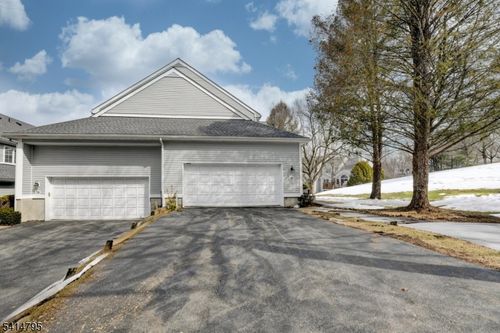 41 Lakeview Ter, Montville, NJ, 07045-9173 | Card Image