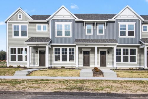 15-6112 Spring Lake Dr, Spring Lake, MI, 49456 | Card Image