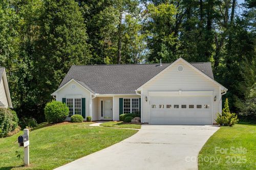 134 Stonehollow Rd, Fletcher, NC, 28732-8687 | Card Image