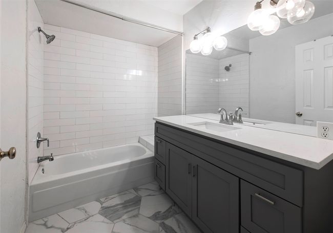 Second full bath | Image 9