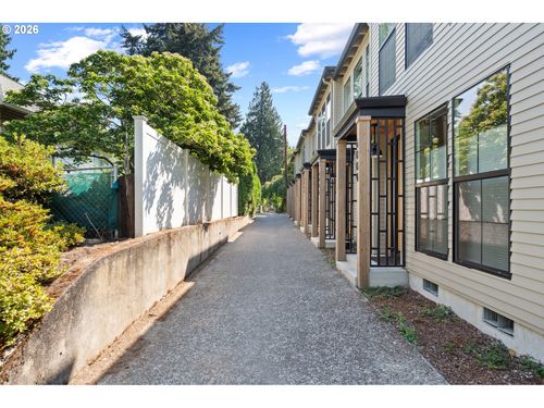 6010 Ne 30th Ave, Portland, OR, 97211 | Card Image