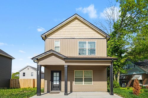 109 Adkins St, Clarksville, TN, 37042-6402 | Card Image