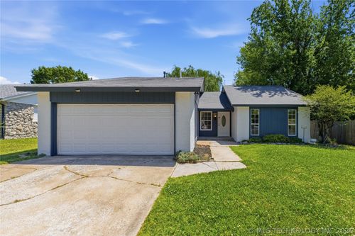 1205 N Ironwood Pl, Broken Arrow, OK, 74012-1520 | Card Image