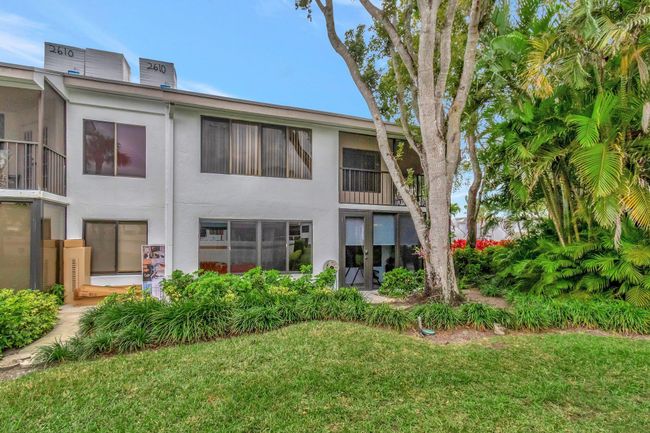 APT-1005 - 7509 Glendevon Ln, Condo with 2 bedrooms, 2 bathrooms and null parking in Delray Beach FL | Image 11