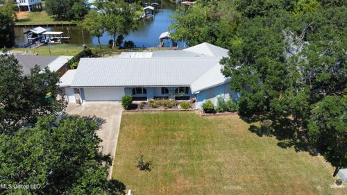 6009 Switzer Cv, Ocean Springs, MS, 39564-2700 | Card Image