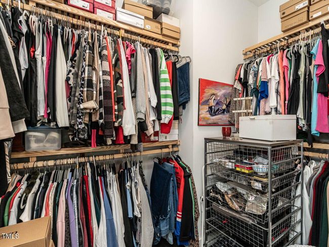 024-1280x960-primary-closet | Image 24