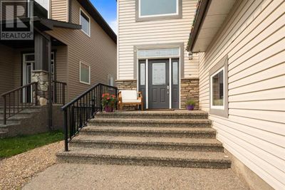 288 Falcon Dr, House other with 5 bedrooms, 4 bathrooms and 5 parking in Fort Mcmurray AB | Image 3