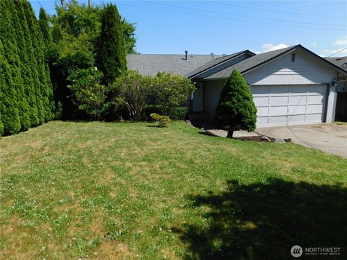 4301 S 4th Ave, Everett, WA, 98203-2523 | Card Image