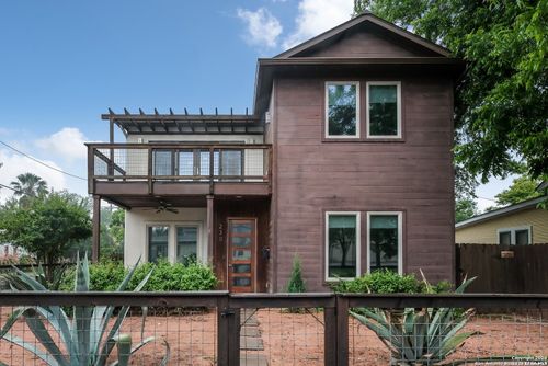 230 Callaghan Ave, San Antonio, TX, 78210-1304 | Card Image