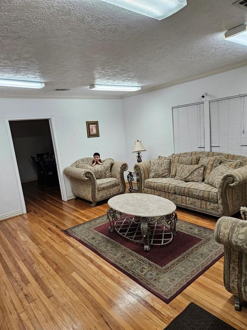 510 Shaver St, Pasadena, TX, 77506-2106 | Card Image
