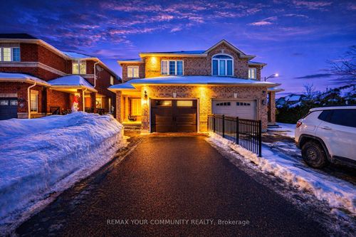 34 Kalmar Cres, Richmond Hill, ON, L4E3Z3 | Card Image