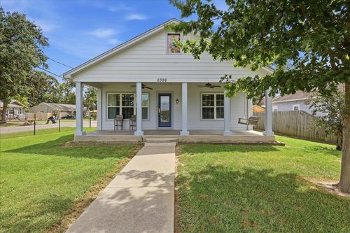 6398 Madison St, Groves, TX, 77619-5322 | Card Image
