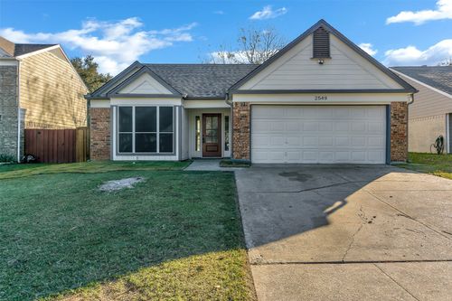 2549 Creekwood Ln, Fort Worth, TX, 76123-1113 | Card Image