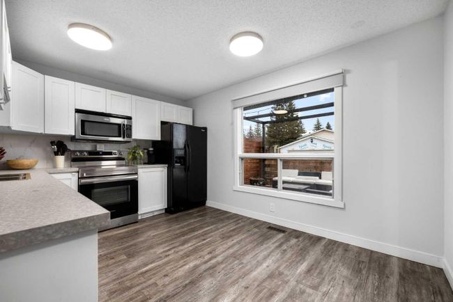 74 Queen Anne Close Se, Home with 3 bedrooms, 2 bathrooms and 2 parking in Calgary AB | Image 10