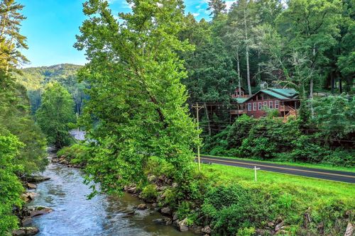 55 River Bend Ln, Blue Ridge, GA, 30513-5691 | Card Image