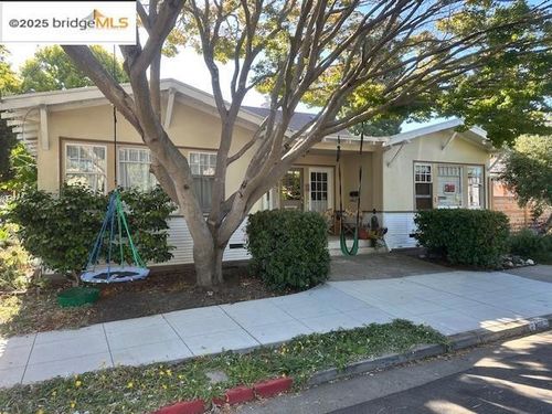 801 Curtis St, Albany, CA, 94706-1803 | Card Image