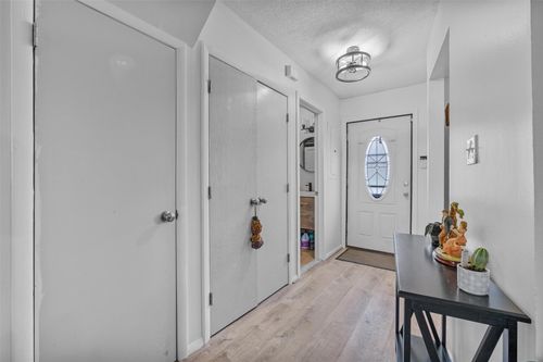 204 Chelsea Cv S, Hopewell Junction, NY, 12533-6901 | Card Image