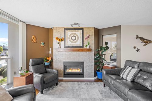 206-158 Promenade Dr, Nanaimo, BC, V9R6M7 | Card Image