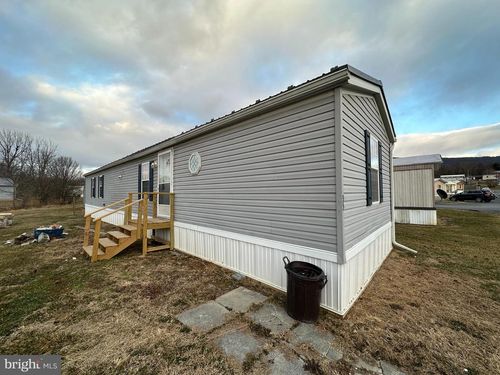 55 Hillside Ests, Mc Connellsburg, PA, 17233-8179 | Card Image