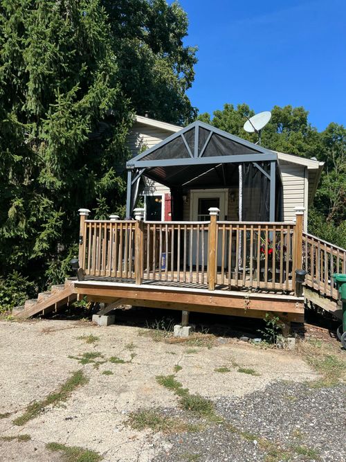 15894 Quaker St, Vandalia, MI, 49095-9512 | Card Image