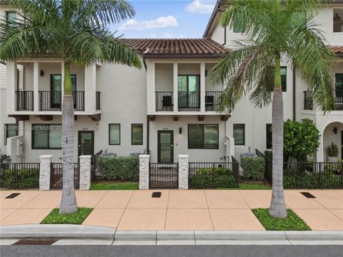 4278 Nw 82nd Ave, Doral, FL, 33166-5895 | Card Image
