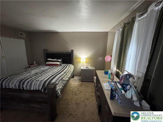 215 W Lehigh St, Townhouse with 3 bedrooms, 3 bathrooms and null parking in Bethlehem PA | Image 16