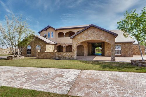 4212 E County Road 130, Midland, TX, 79706-6717 | Card Image