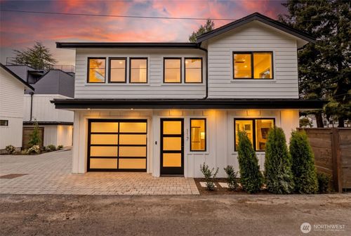 117 Nw 112th St, Seattle, WA, 98177-4834 | Card Image