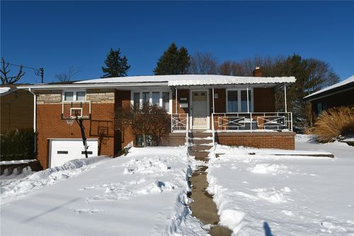 107 Queen Dr, Monroeville, PA, 15146-3841 | Card Image