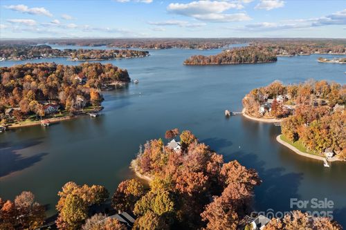 139 Long Cove Ln, Mooresville, NC, 28117-5827 | Card Image