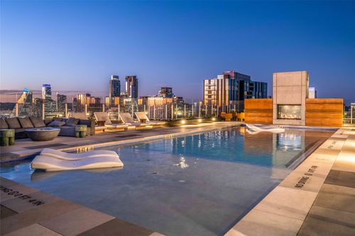3005-48 East Ave, Austin, TX, 78701-4317 | Card Image