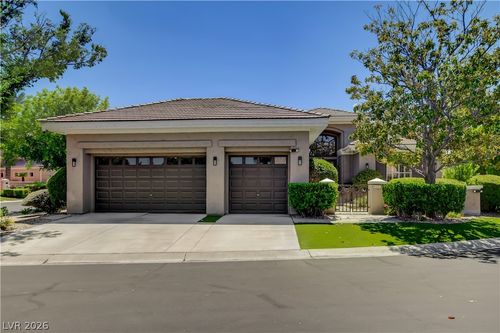 9101 Crystal Lake Ct, Las Vegas, NV, 89134-6111 | Card Image